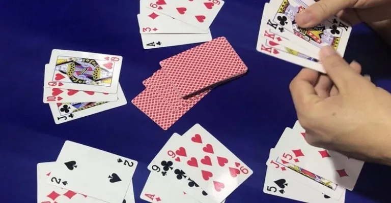 Hướng Dẫn Chơi Game Bài Liêng Choáng Club Chi Tiết Nhất Giai đoạn trước khi bắt đầu ván đấu